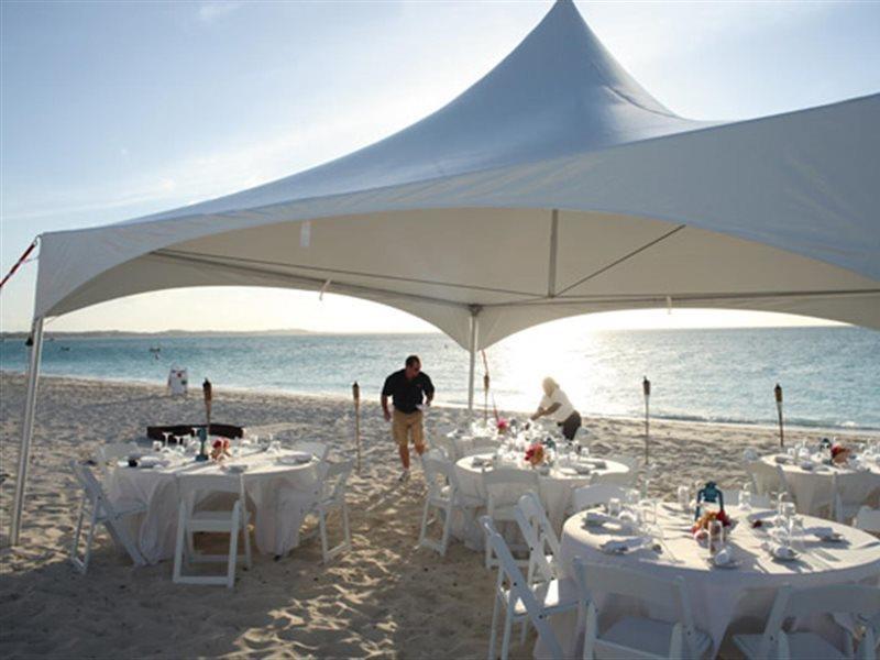 Sibonne Beach Hotel Грейс Бей Екстериор снимка