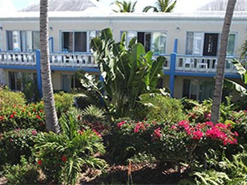 Sibonne Beach Hotel Грейс Бей Екстериор снимка